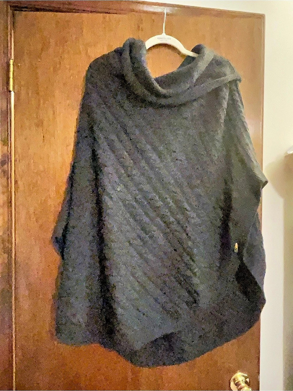 Orvis Cable Knit Cowl Neck Toggle Poncho Dark charcoal gray  XL